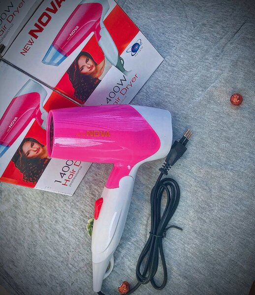 Hair straightener