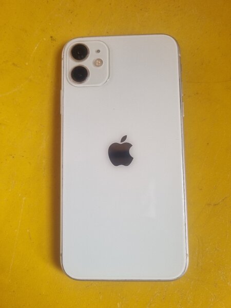 iPhone 11