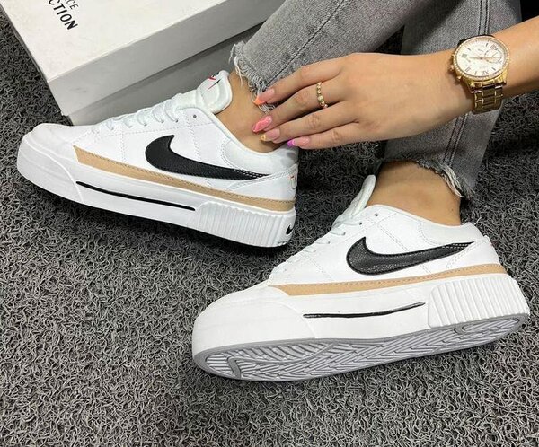 NIKE CLASSIC