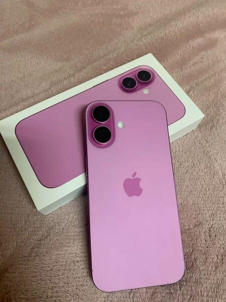 iPhone 16