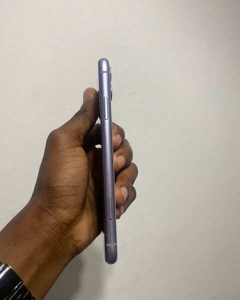 iPhone 11