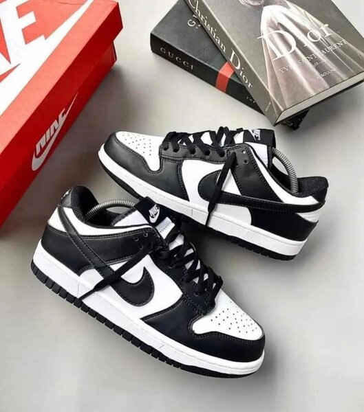 Low Dunks