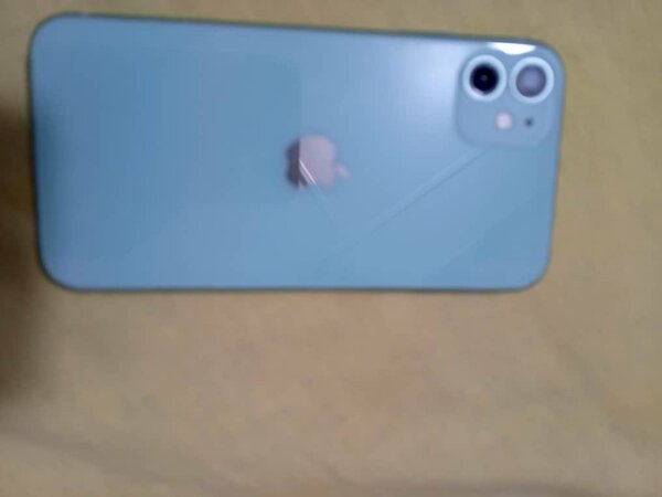 iphone 11 ;64Go