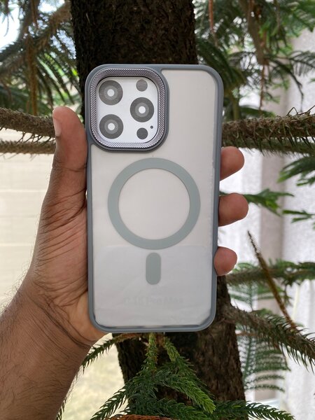 Coques MagSafe