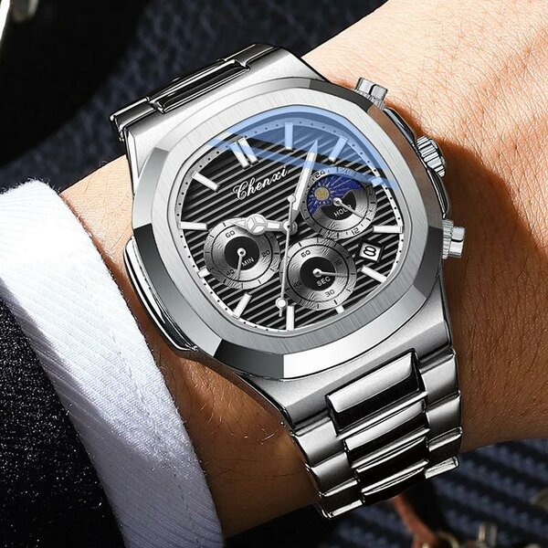 Montre chronographe en acier