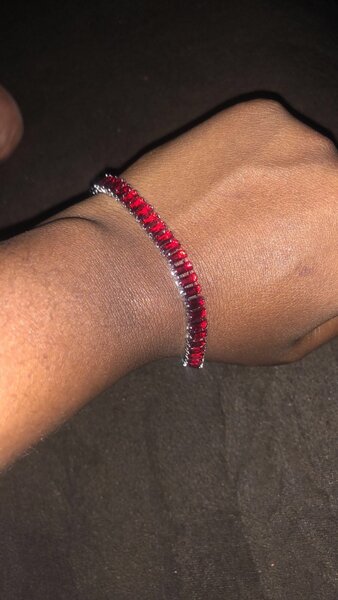 Tennis bracelet