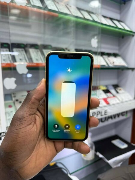 iPhone XR
