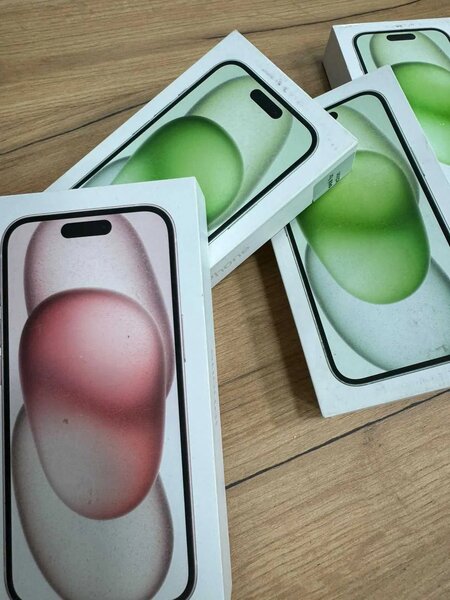 iPhone 15 Plus