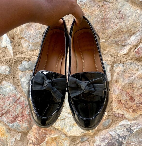 Flat corporate shoes