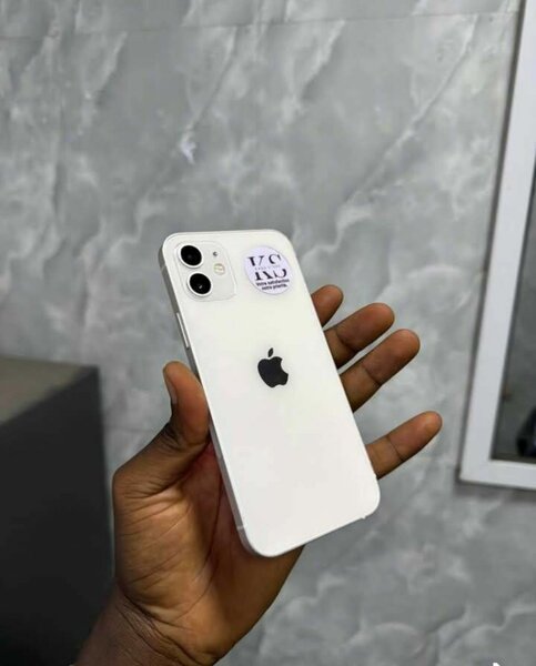IPhone 12 simple