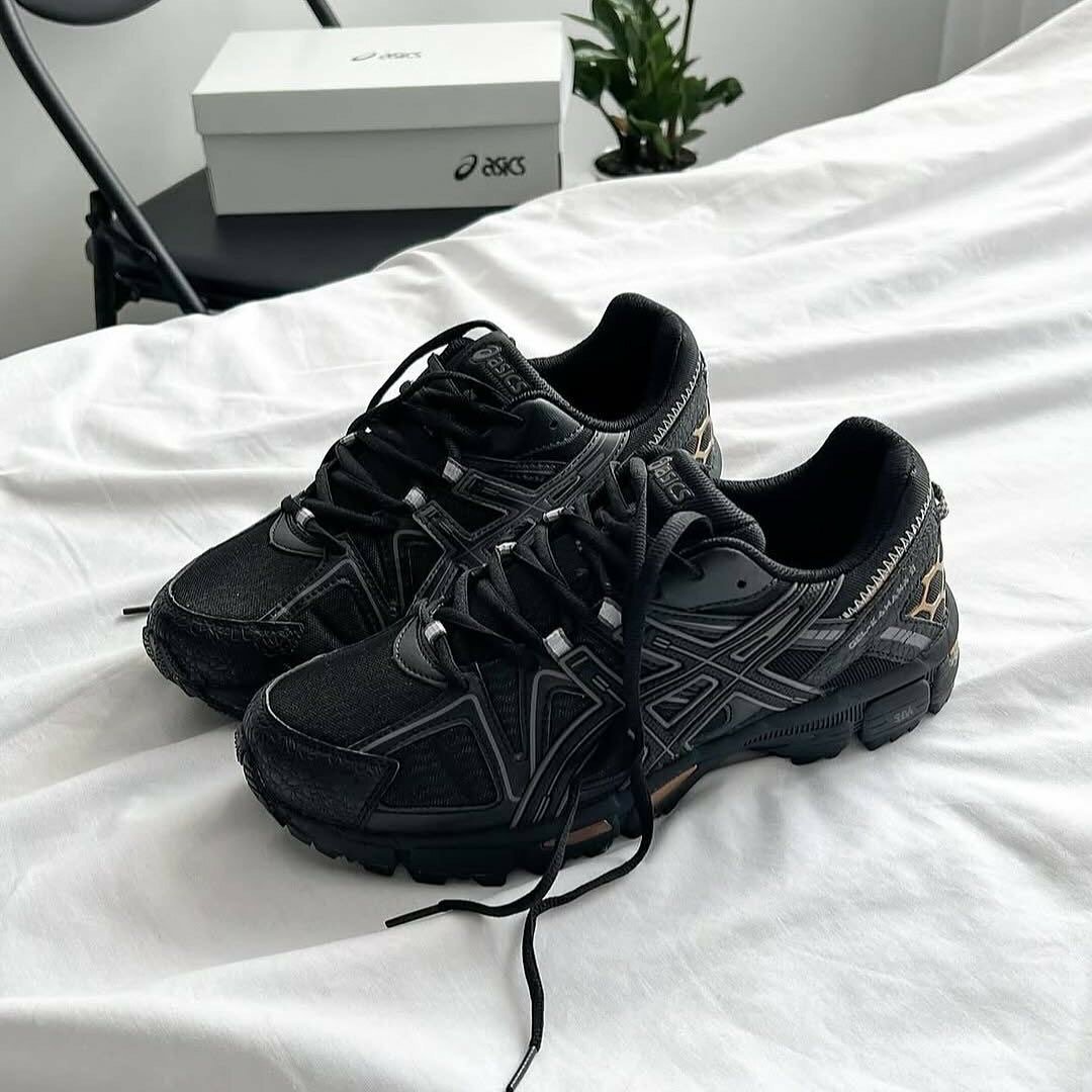 ASICS