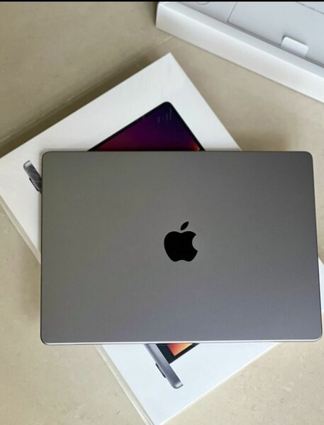 MacBook Pro 2025