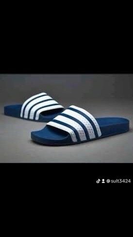 Claquettes  Adidas