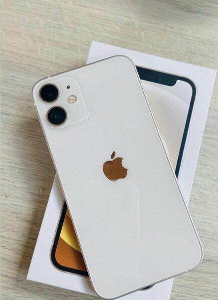 Iphone 12 simple