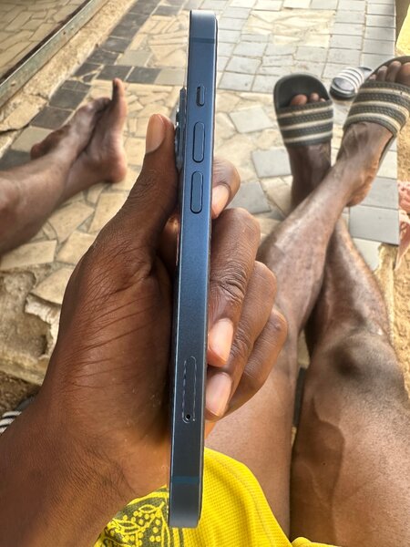 iPhone 13