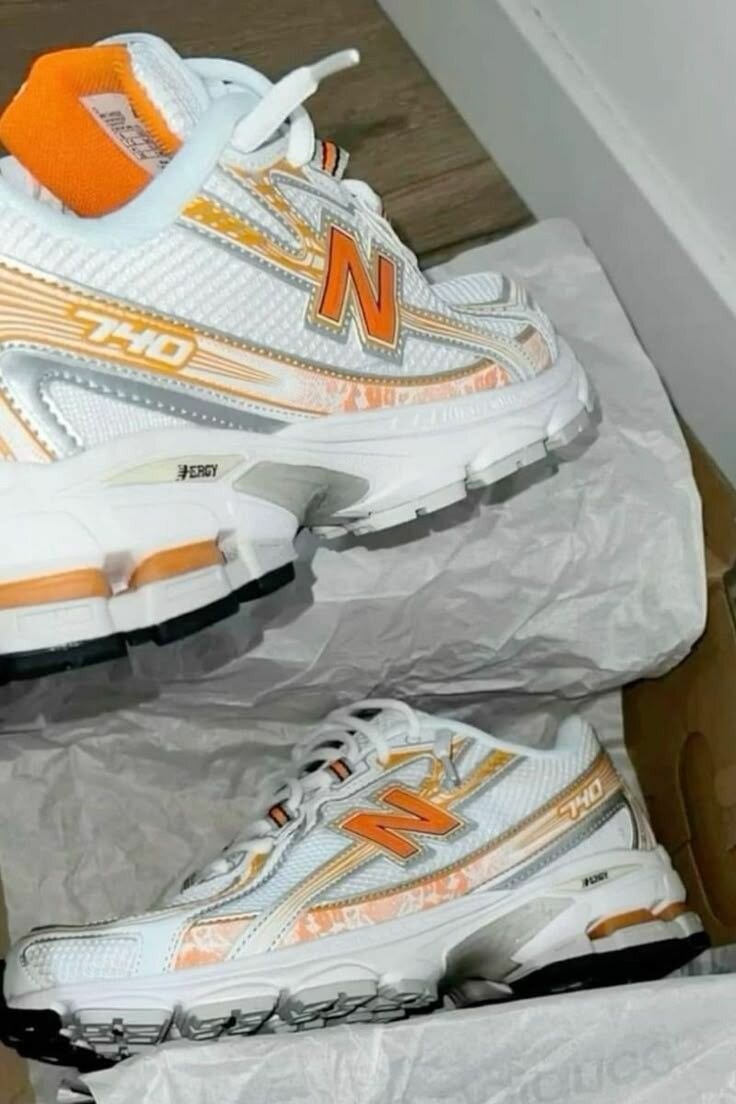 New balance shoes