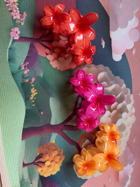 Flowers hair claw