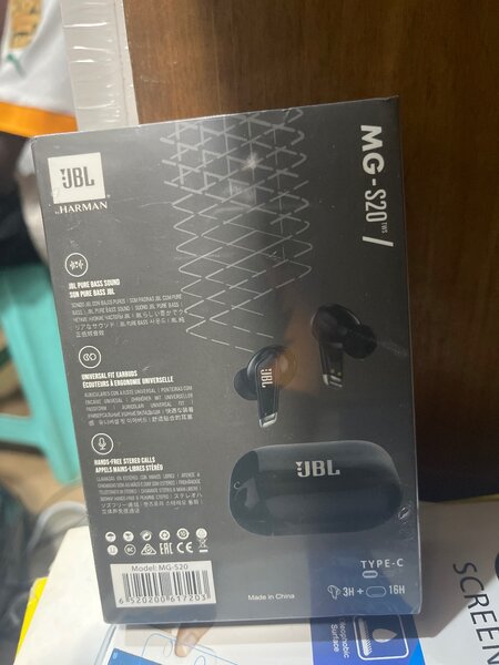 AirPod jbl s20