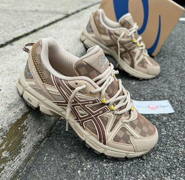 ASICS gel