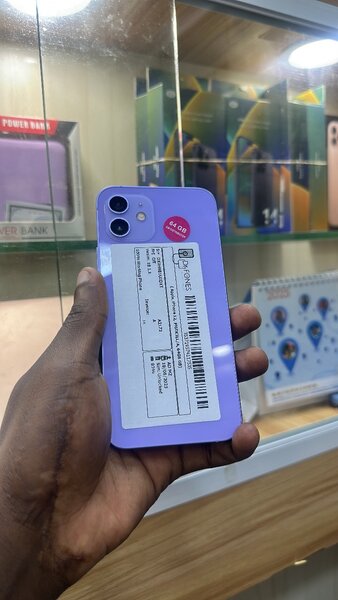 iPhone 12 simple