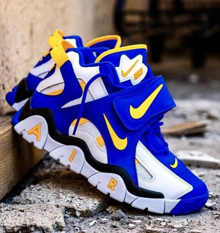 Sneaker