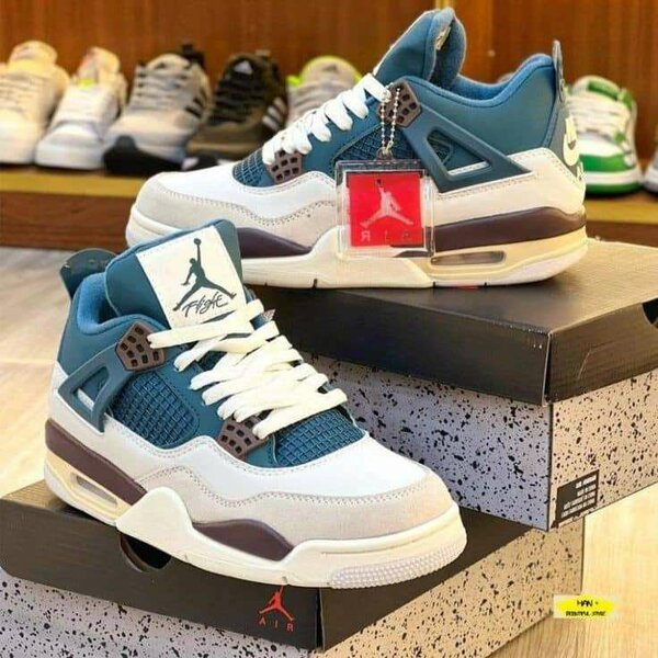 Jordan 4