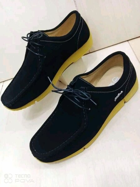 Chaussures en daim élégantes