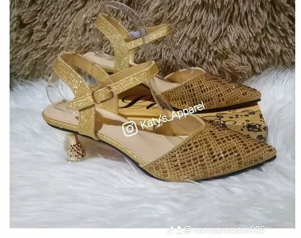 Sanders Heeled