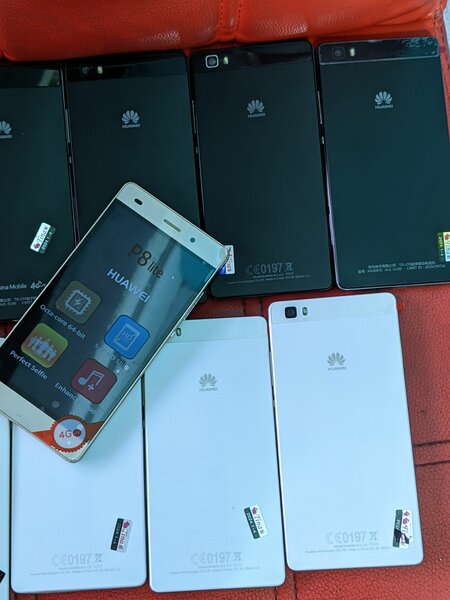 Huawei P8 lite