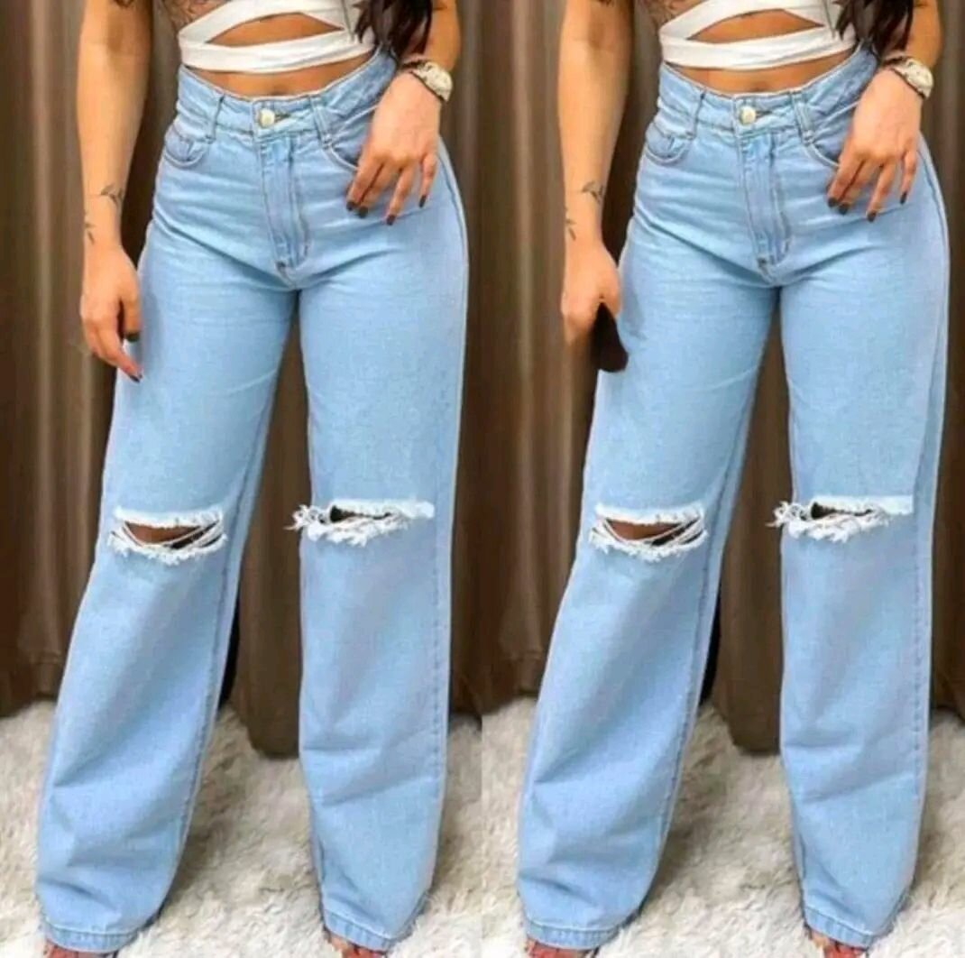 Jean large découpe femme