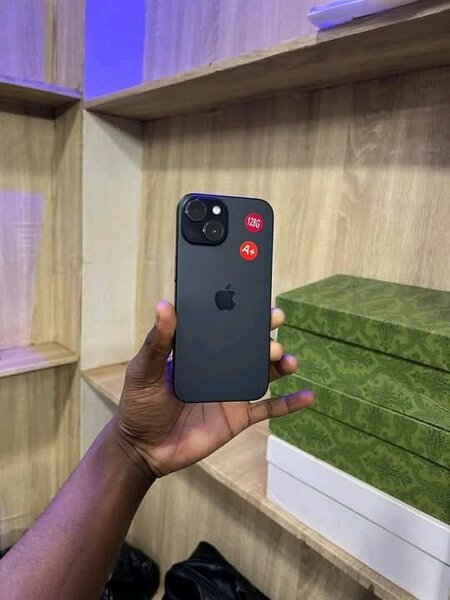 iPhone 128GB Noir