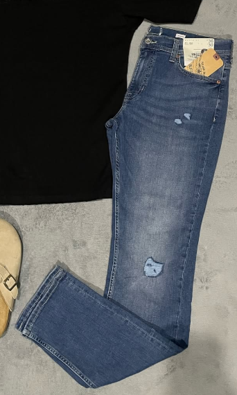 Jeans size 32 & 34