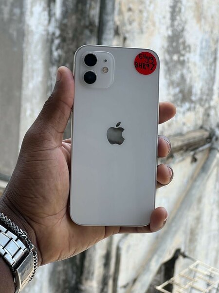 iPhone 12