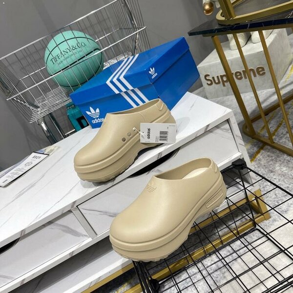 Adidas Adiform