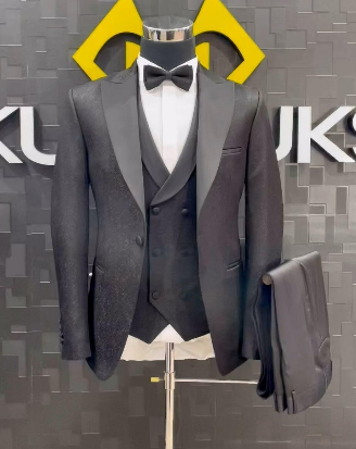 Suit