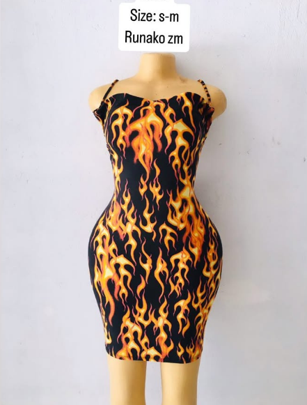 Robe noir jaune