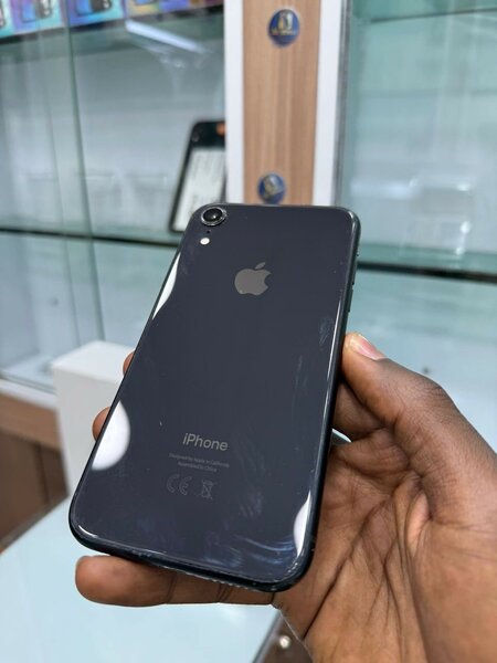 iPhone XR