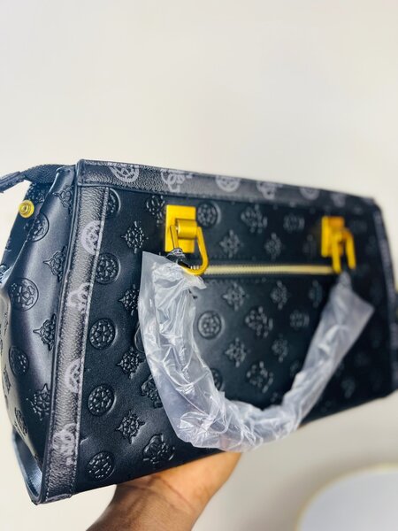 Sac Guess
