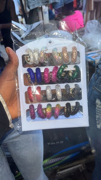 Clips à cheveux brillants colorés