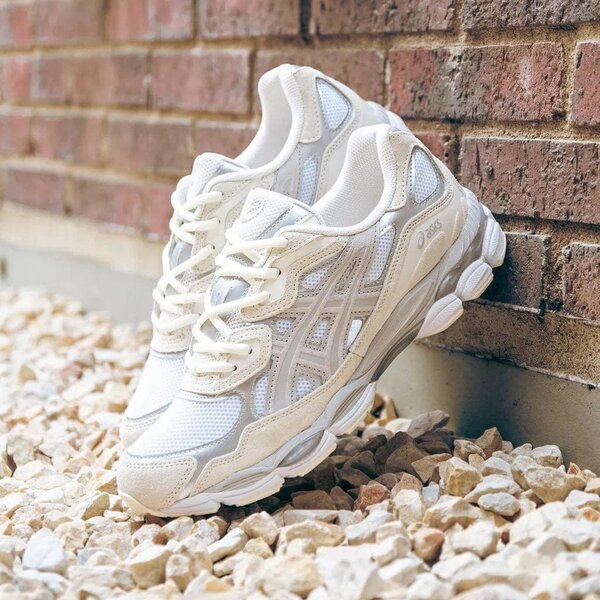 Baskets confortables blanches