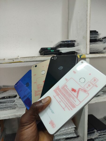 HONOR 8 lite