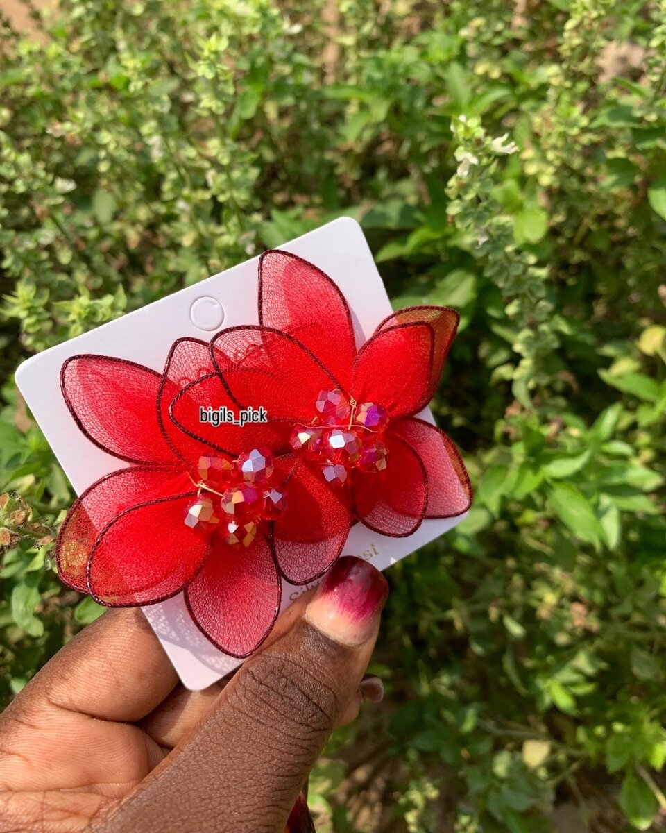 Floral earring