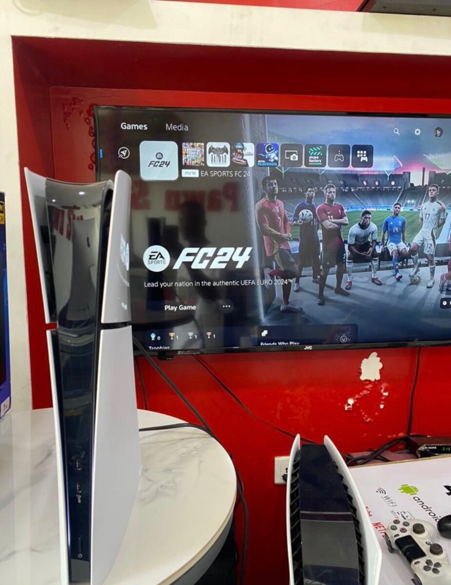 PS5 Slim Digital