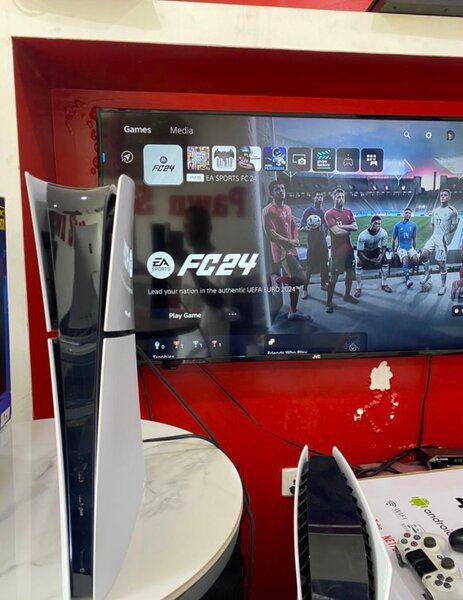 PS5 Slim Digital