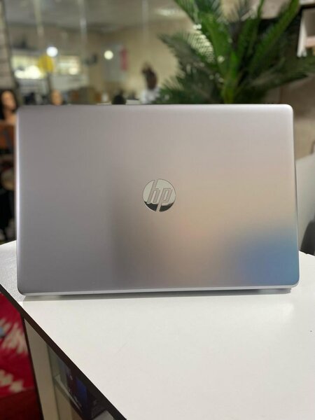 HP G6 15.6.  Uk