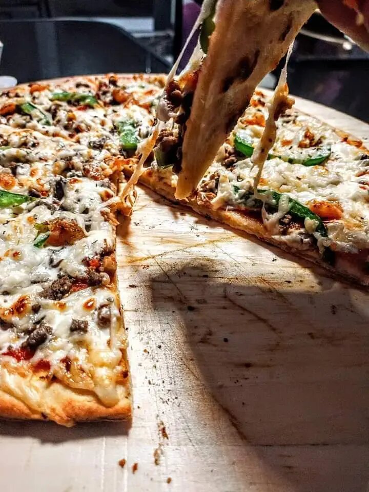 Pizza Shug Shug Moyenne