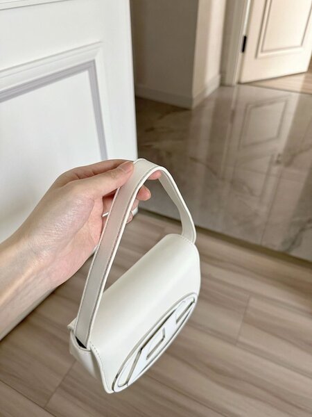 Diesel white