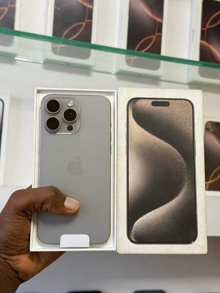 iPhone 15 Pro Max 256go