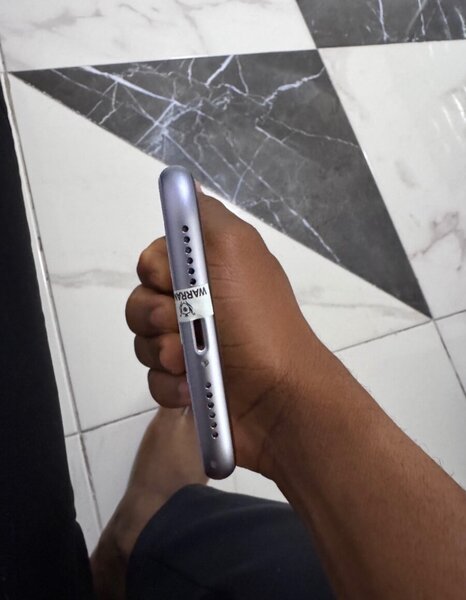 iPhone 11