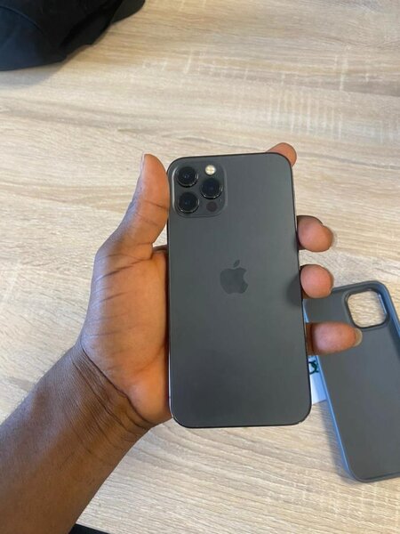 iPhone 12pro 256gig